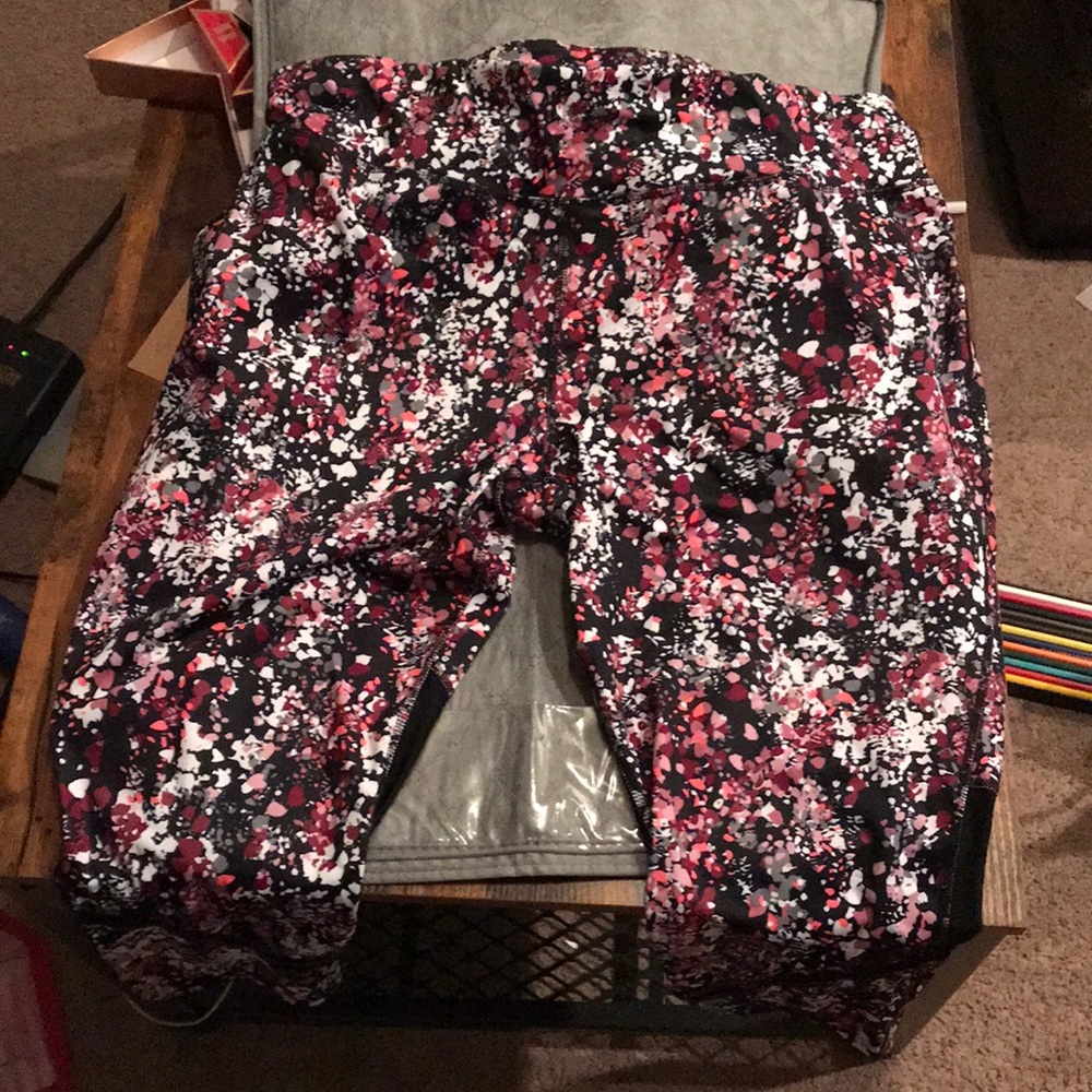 Capri workout pants